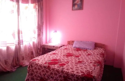 Kathmandu Valley Cama Y Desayuno | Everest Home Stay Apartment Timal II