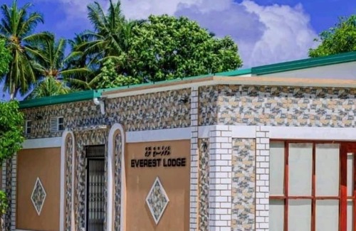 Hulhudhoo Casa | Everest Lodge