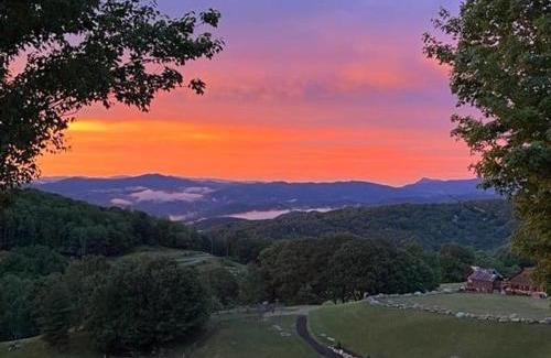 Elk Park Casa | Evergreen at Eagles Nest