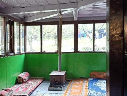 Kasol Casa | Evergreen Café