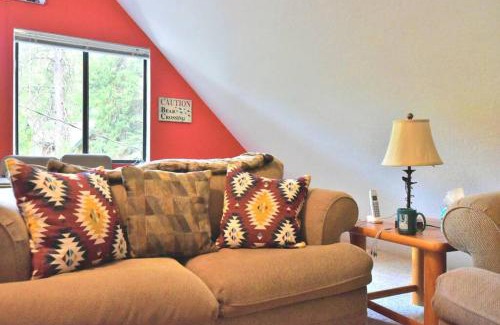 Dorrington Casa | Evergreen Dorrington Chalet - Family Fun & Game Rm