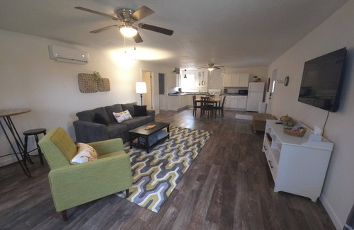 Casey Casa | Evergreen Edge - 1 mile from town!