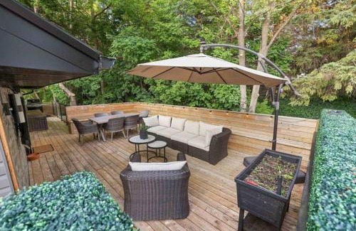 Collingwood Casa | Evergreen Escape