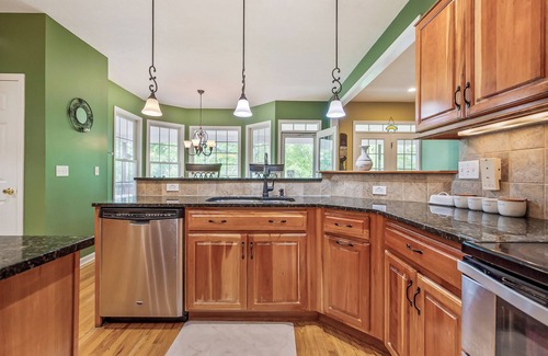 Blacksburg Casa | Evergreen Estate