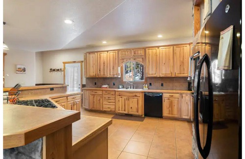 Black Hawk Casa | Evergreen Lodge @ Missouri Lakes