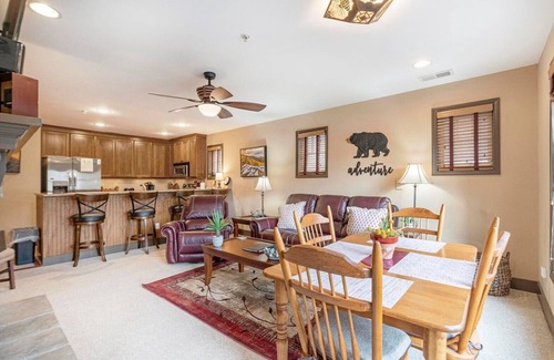 Foscoe Casa | Evergreens 1221- Mountain Condo, Gated Resort, Indoor/Outdoor Pools and Hot Tub, Fitness Area, Fi...