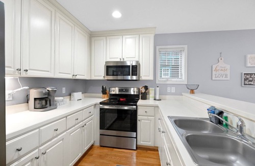 Foscoe Condominio | Evergreens 721- Mountain Condo, Gated Resort, Indoor/Outdoor Pools and Hot Tub, Fitness Area, Fis...