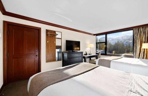 Olympic Valley Casa | Everline Resort & Spa Palisades- Valley View