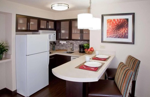 Alpharetta Apartamento | Everything You Need For The Perfect Vacation! Free Breakfast, Pets Allowed!