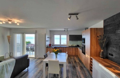 Maxilly-sur-Leman Apartamento | Evian/Maxilly: Beautiful fully renovated apartment on the shores of Lake Geneva