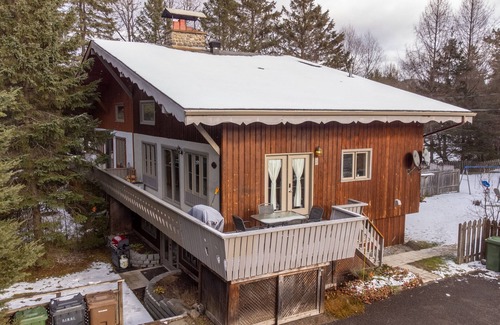 Val David Chalet De Esquí | Evora, in the heart of Val-David, Netflix