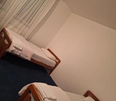 Pristina Cama Y Desayuno | Evropa