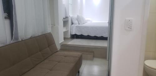 Taio Casa | EXCELENTE CASA COM GARAGEM E 3 QUARTOS sendo 1 SUÍTE NA PRAIA DOS ANJOS A 5 min A PÉ DO PIER DOS BARCOS