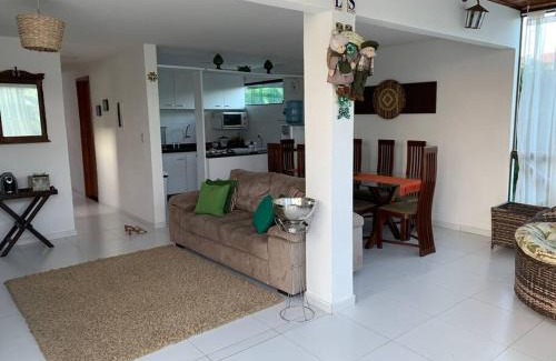 Novo Gravata Casa | Excelente casa equipada em condomínio em Gravatá