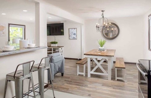Ashwaubenon Casa | -Exᴄᴇʟʟᴇɴᴄᴇ ᴏɴ Eᴄʜᴏ Lᴀɴᴇ Walk to Lambeau & Resch