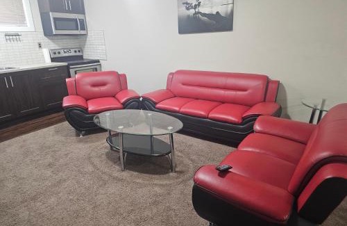 Evanston Apartamento | Excellent 2 Bedroom Basement Suite Apartment