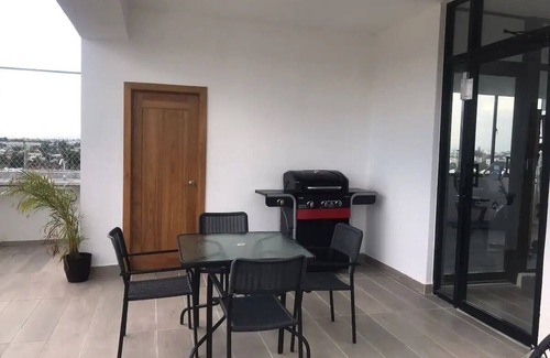 Ensanche Quisqueya Apartamento | Excellent apartment with lovely views and a pool