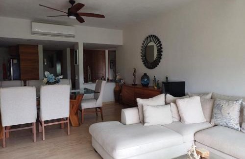 Granjas del Marqués Apartamento | Excellent apartment 100 meters from the beach!