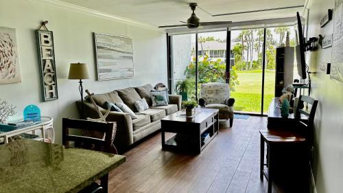 Fort Pierce Apartamento | Excellent beach front community, golf course, tennis, sunny weather year round!