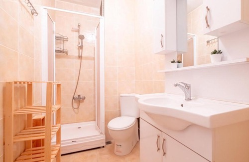 Kabatas Apartamento | Excellent Flat with Balcony near Taksim Square