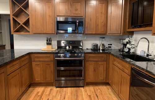 Tulsa Casa | Excellent location right across the street from the Expo Center! – Sleeps 8