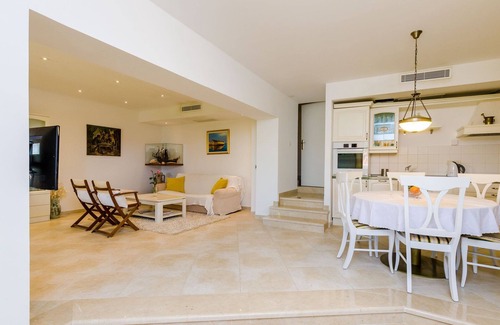 Mlini Villa | Excelente Villa Mlini | Galería de Arte Villa | 6 Dormitorios | Piscina Privada | Impresionantes vis