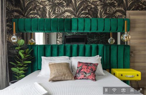 Mamaia-Sat Apartamento | Excentric Apartament & Sea View by Alezzi