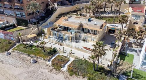 Cabo de las Huertas Apartamento | Excepcional Apartamento AMANECER al borde de playa y mar, en CHALET ROQUETES