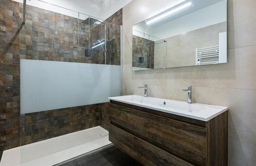 Frontignan Apartamento | exceptional apartment with private parking
