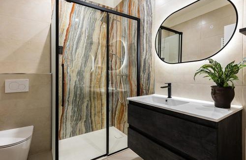 Frontignan Apartamento | exceptional apartment with private parking
