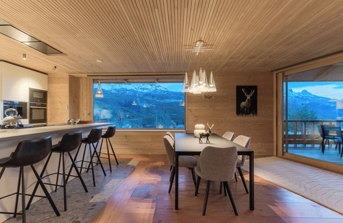 Jausiers Chalet De Esquí | Exceptional architect-designed chalet near Barcelonnette, ideal for families!