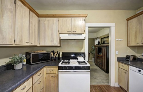Downtown Sacramento Apartamento | Exceptional charming spacious 2bedroom French colonial in desirable midtown area