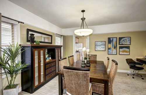 Downtown Sacramento Apartamento | Exceptional charming spacious 2bedroom French colonial in desirable midtown area