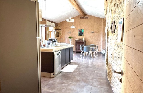 Le Bois-d'Oingt Casa | Exceptional large Beaujolais house with swimming pool