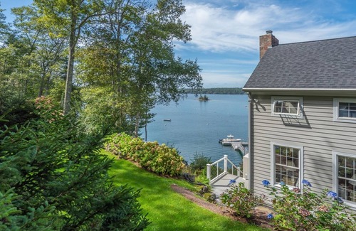 East Boothbay Casa | Exceptional Linekin Bay Oceanfront Home