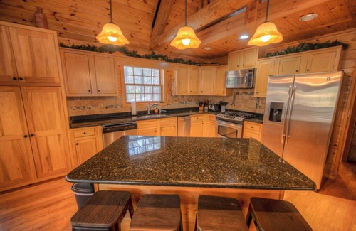 St Germain Cabina | Exceptional log home on 9+ acres with frontage on Big St. Germain Lake