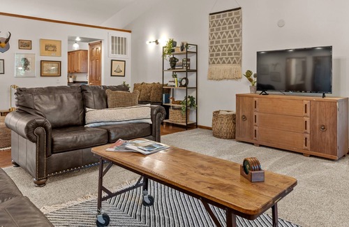 Jacksonport Cabaña | Exceptional ! Minutes from Jacksonport/Lake Mich Beach - Book Summer 2024 Now!