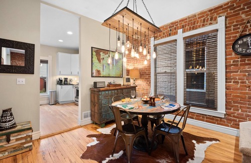 Whittier Casa | Excepcional victoriana moderna, céntrica y cerca del centro