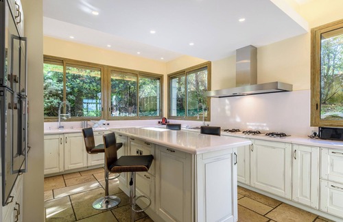 Saint-Jean-de-Luz Villa | Exceptional villa between sea and mountains in a private estate in Saint Jean de Luz