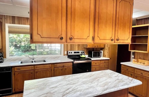 Gasquet Apartamento | Exceptional View Studio apartment with beautiful, spectacular river view.