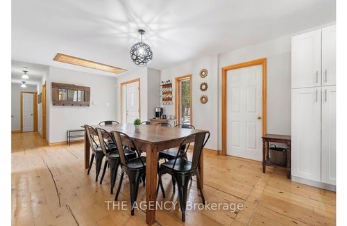 Tiny Casa | Exceptional1,800 sq ft bungalow