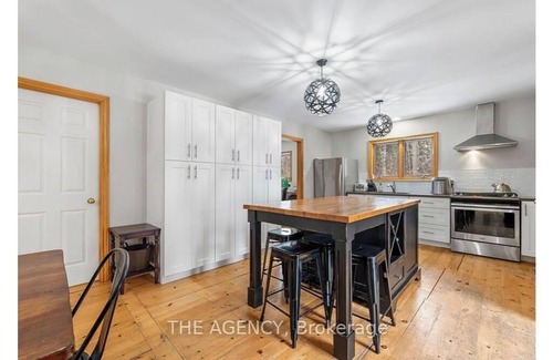 Tiny Casa | Exceptional1,800 sq ft bungalow