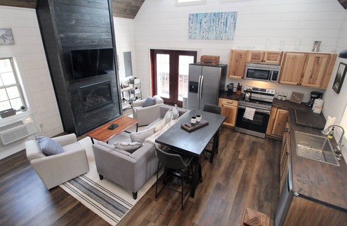 Ohiopyle Cabina | Exceptionally Private Rustic Luxury Cabin adjacent to 16,000 acres of Gamelands
