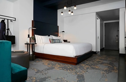 Tudor City Hotel | Excitement at its Peak! Just Minutes Away from Museum of Modern Art!