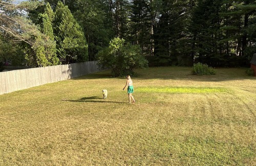 Saratoga Springs Casa | Excitement at every turn! Pet Friendly home for your summer racetrack days!