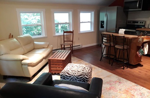 Centre Hall Apartamento | Exciting Penn State football and numerous Central Pennsylvania attractions
