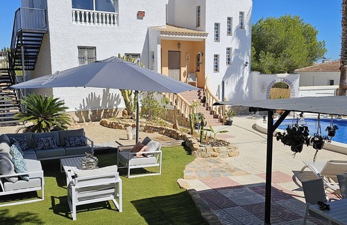 Pinar de Campoverde Villa | Exclusieve 4-bedroom Villa aan de Costa Blanca met Privé Zwembad