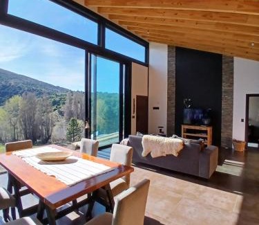 San Martín de los Andes Casa | Exclusiva Casa de Categoría a Estrenar en Barrio Privado de San Martin de los Andes