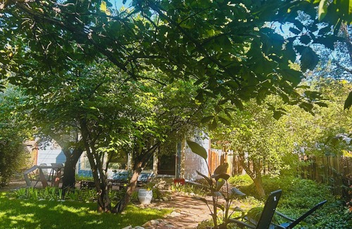Whittier Casa | Exclusive 2 Bedroom retreat in Boulder, only 2 blocks from Pearl