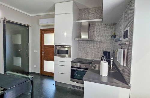 Cannero Riviera Apartamento | Exclusivo apartamento de 2 habitaciones en un lugar tranquilo y soleado en el corazón de Cannero